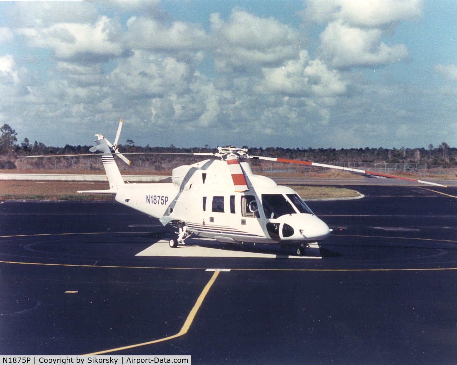 N1875P, 1998 Sikorsky S-76C C/N 760488, N1875P at Sikorsky's West Palm Beach delivery center