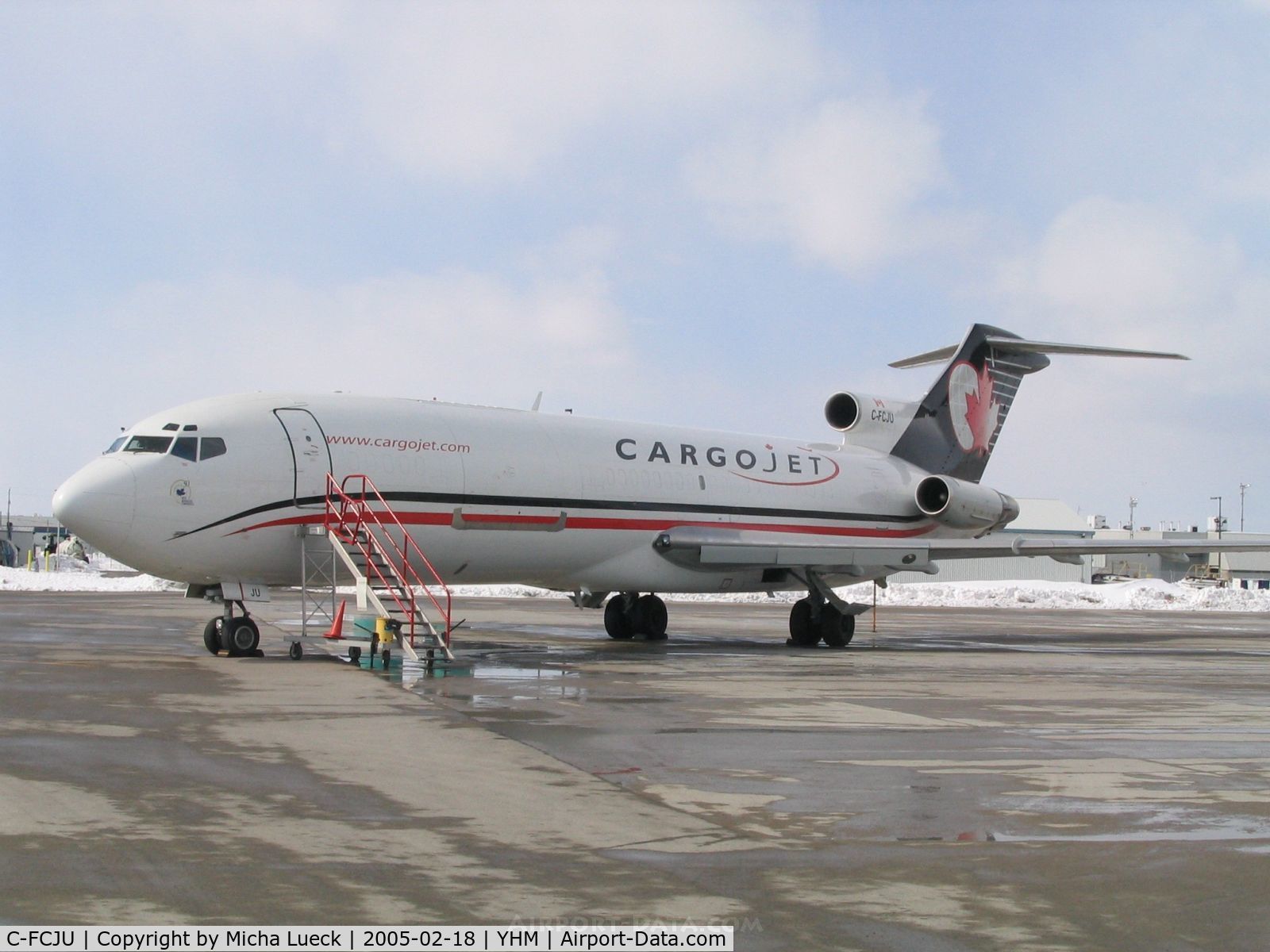 C-FCJU, 1981 Boeing 727-260F C/N 22759, A cold morning in Hamilton