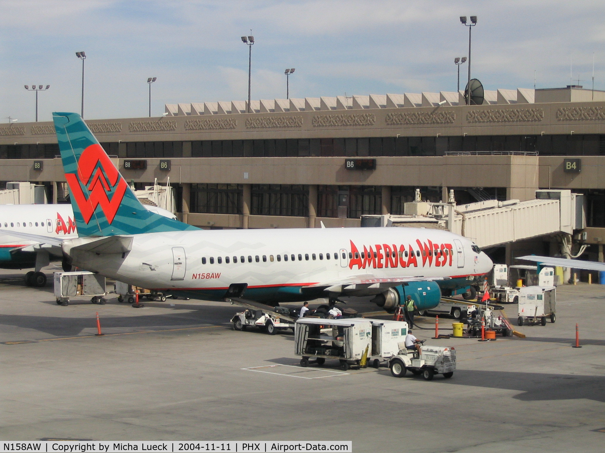 N158AW, 1987 Boeing 737-3G7 C/N 23780, The beautiful AW colours will soon disappear after the merger with US Airways