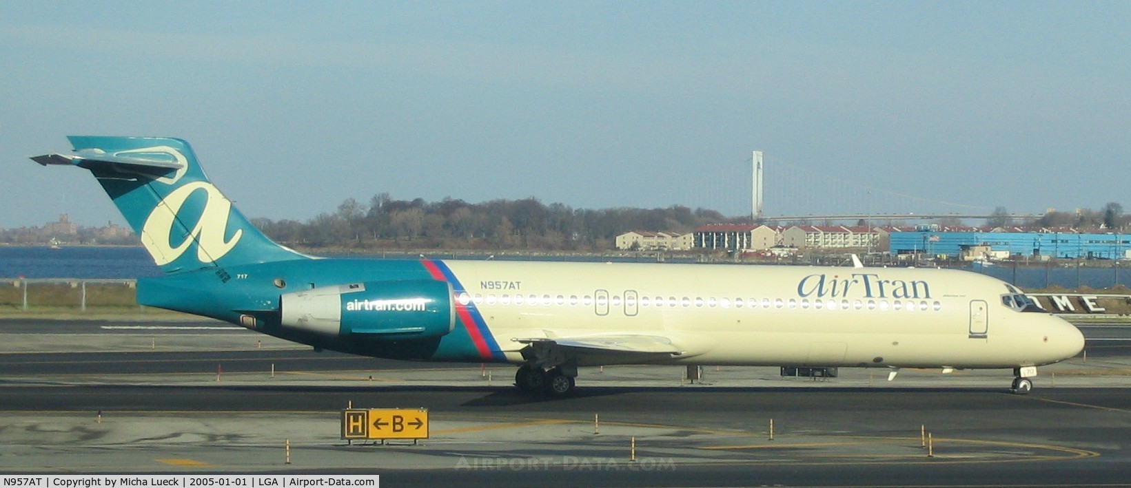 N957AT, 2000 Boeing 717-200 C/N 55019, Air Tran is one of the few large B717 operators