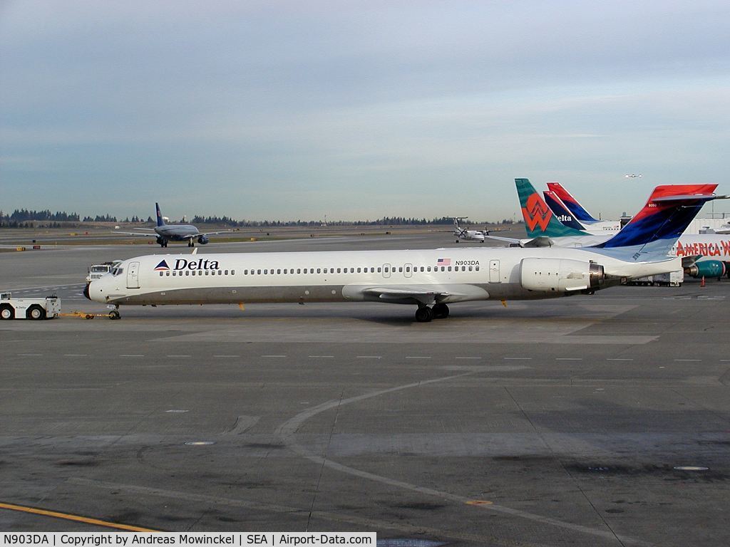 N903DA, 1995 McDonnell Douglas MD-90-30 C/N 53383, Delta Airlines MD90-30 at Seattle-Tacoma International Airport