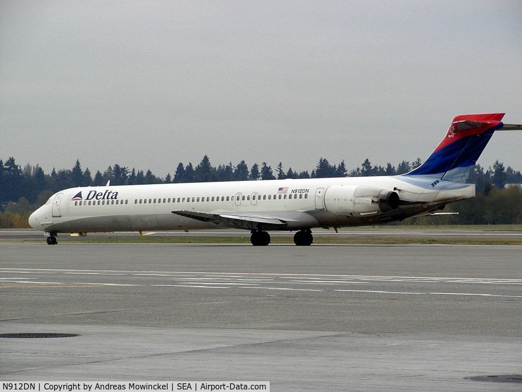 N912DN, 1996 McDonnell Douglas MD-90-30 C/N 53392, Delta Airlines MD90-30 at Seattle-Tacoma International Airport
