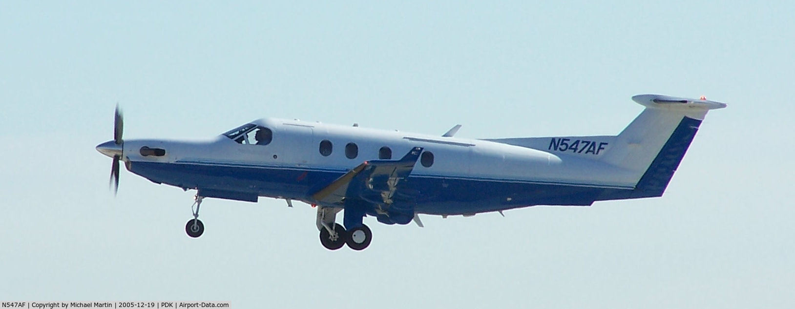 N547AF, 2004 Pilatus PC-12/45 C/N 547, Departing PDK on 2R