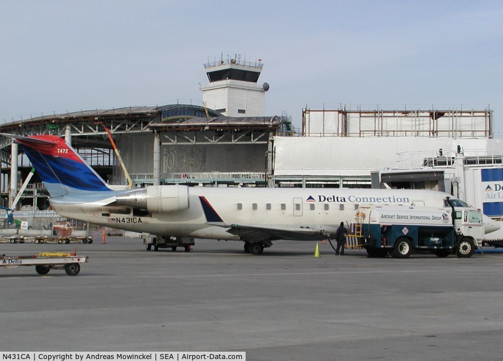 N431CA, 2001 Bombardier CRJ-100ER (CL-600-2B19) C/N 7472, Comair CRJ-200 at Seattle-Tacoma International Airport.