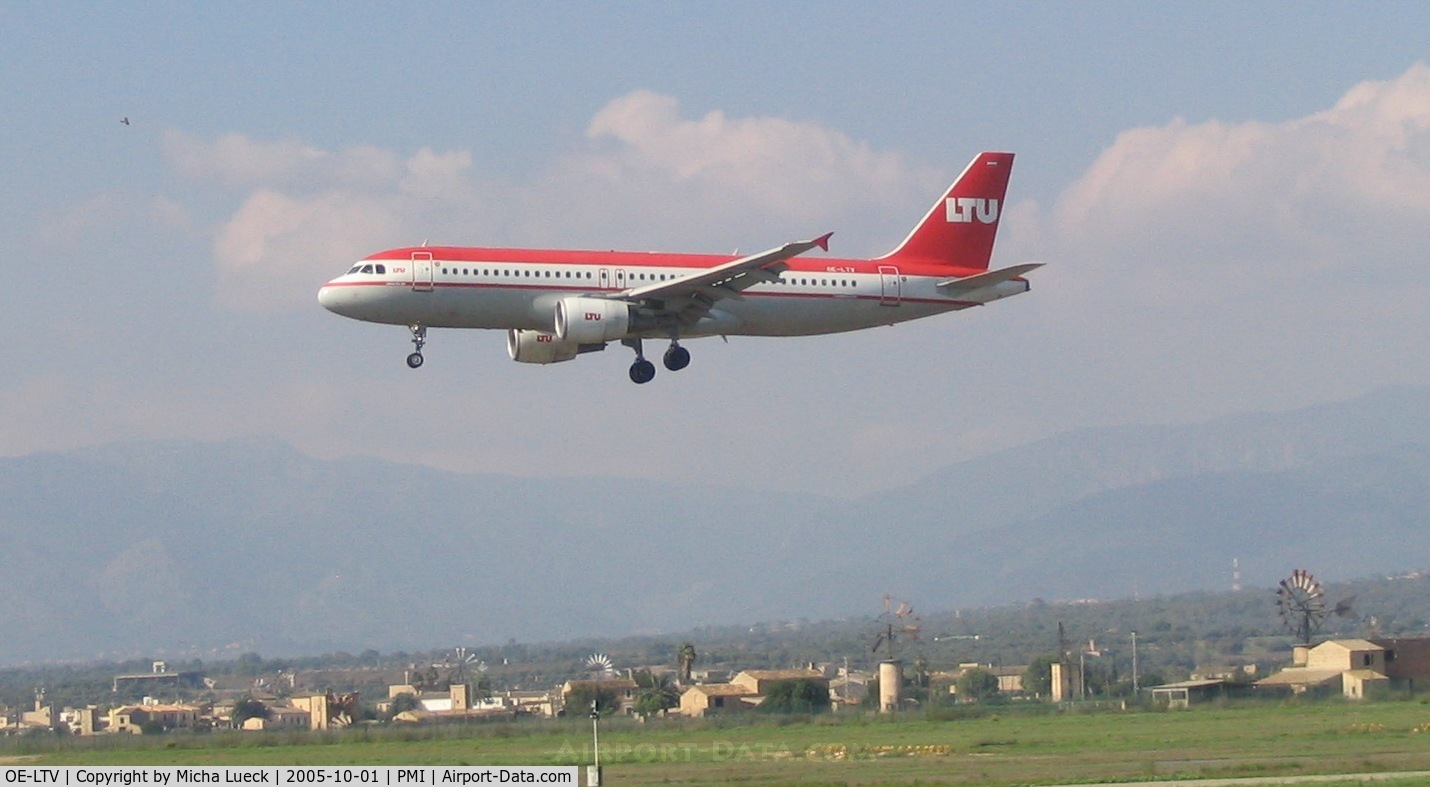 OE-LTV, 2001 Airbus A320-214 C/N 1553, On short finals at Palma de Mallorca
