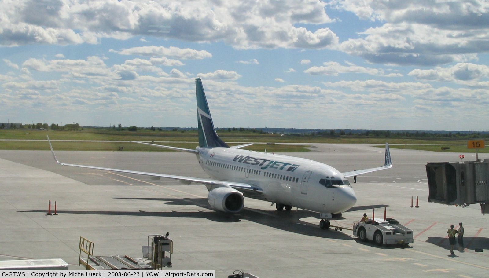 C-GTWS, 2002 Boeing 737-76N C/N 32883, Push-back in Canada's Capital City