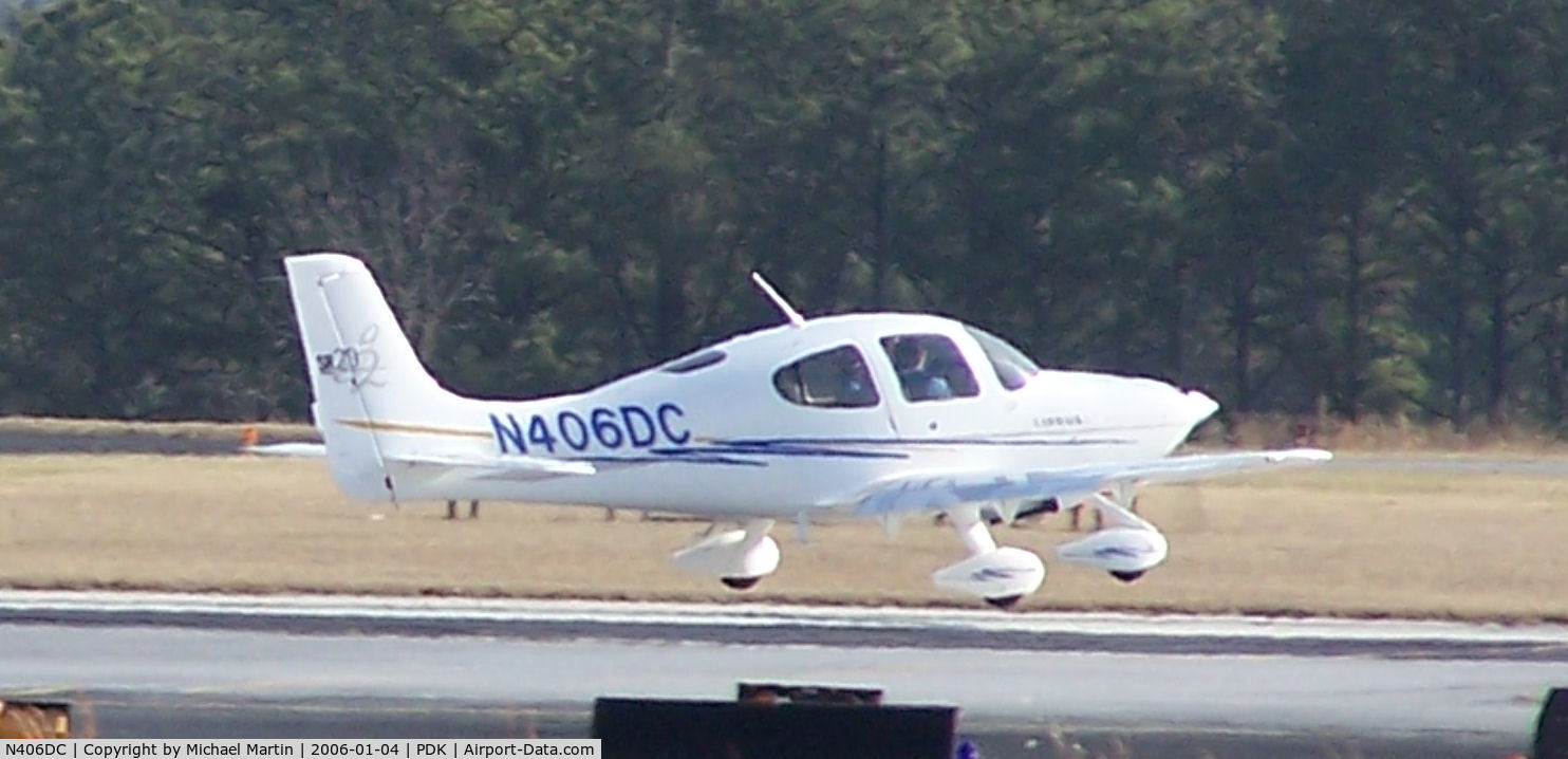 N406DC, 2004 Cirrus SR20 G2 C/N 1475, Landing PDK on 20R