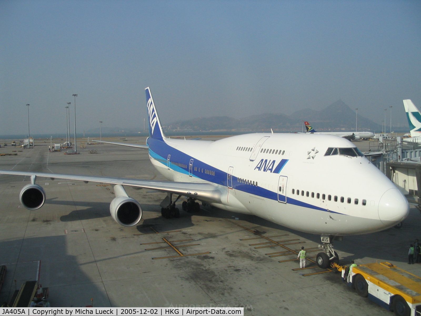 JA405A, 2000 Boeing 747-481 C/N 30322, ANA's B747-400 seconds before push-back in Hong Kong
