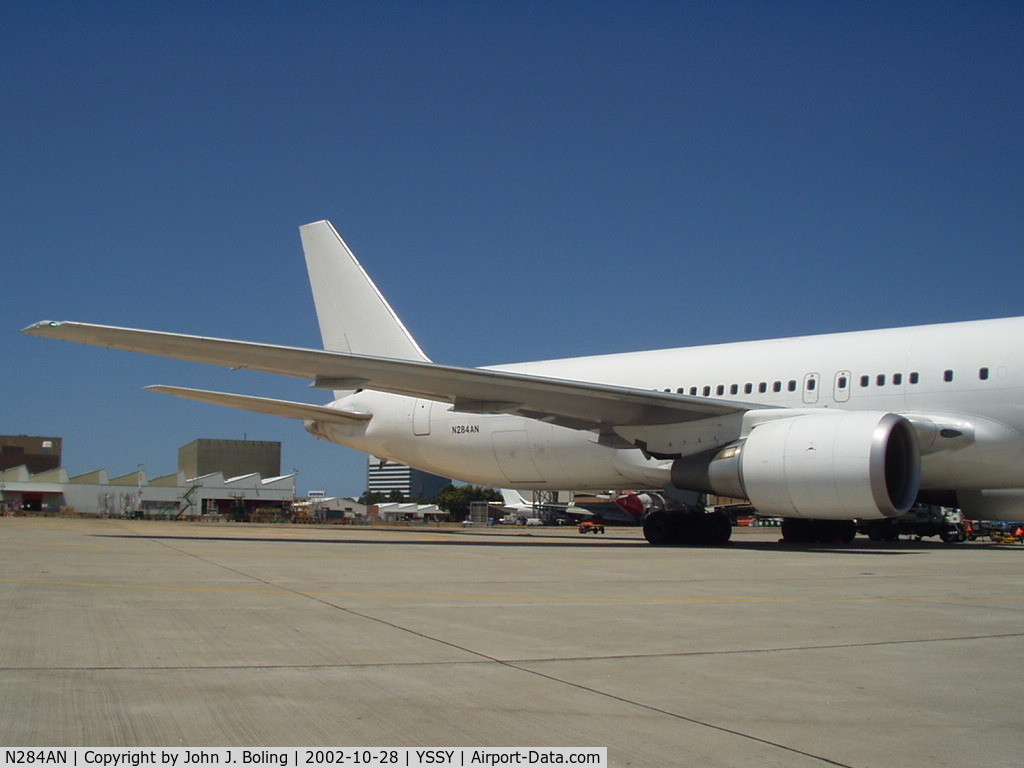 N284AN, 1997 Boeing 767-33A/ER C/N 28495, End of lease to Quantas