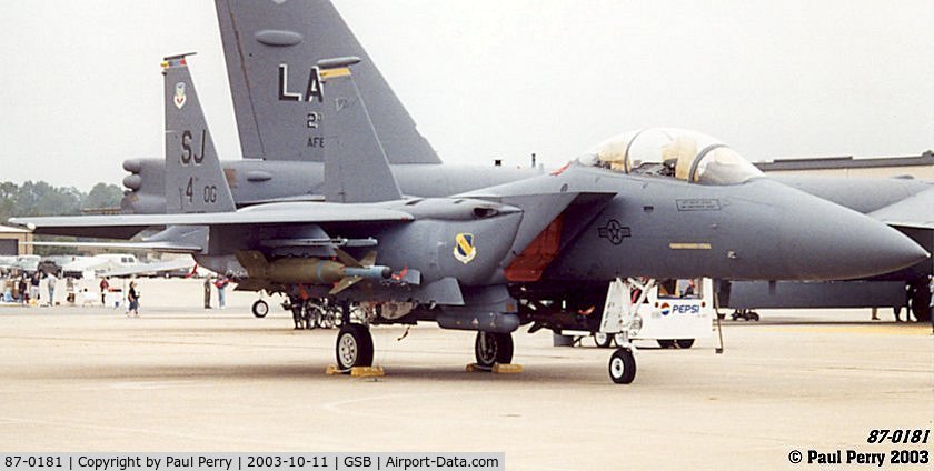 87-0181, 1987 McDonnell Douglas F-15E Strike Eagle C/N 1046/E021, 4th Operations Group represented, and with some big bang under the wings