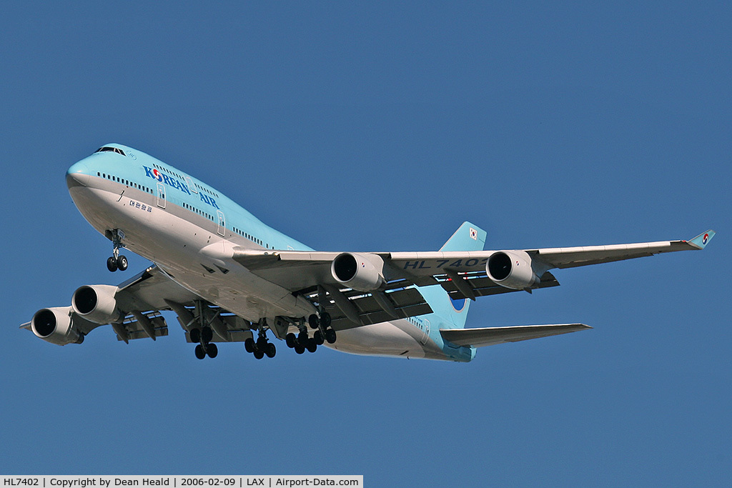 HL7402, 1998 Boeing 747-4B5 C/N 26407, On 2-mile final approach to 25L on a clear sunny day.