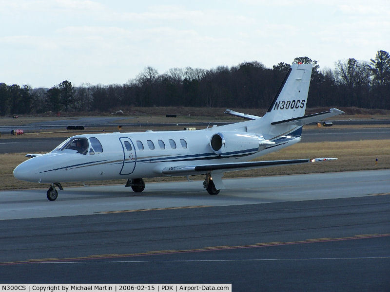 N300CS, 1997 Cessna 550 Citation C/N 550-0818, Taxing back from flight