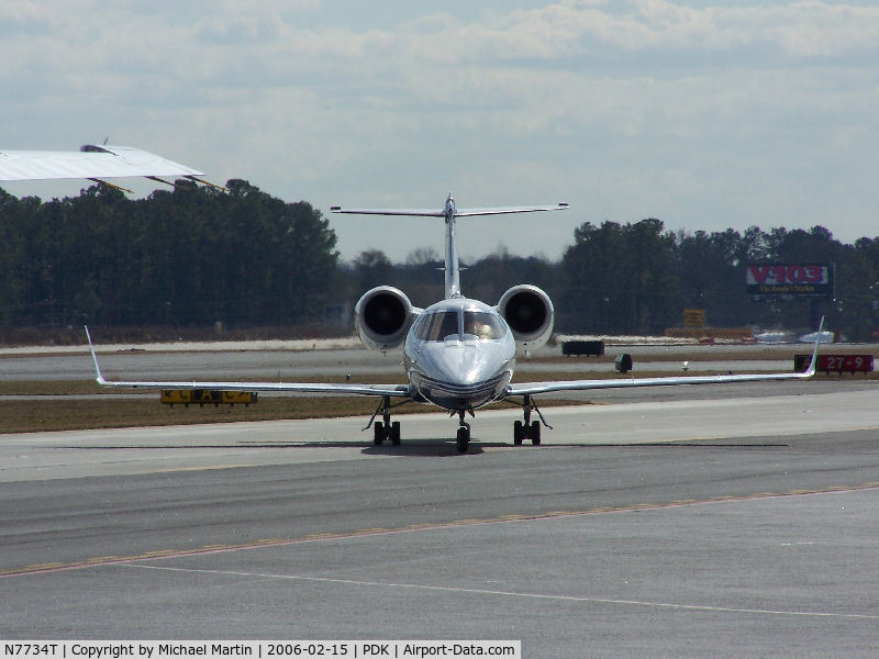 N7734T, 1998 Learjet Inc 60 C/N 139, Head on view