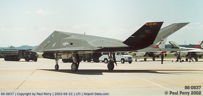 86-0837, 1986 Lockheed F-117A Nighthawk C/N A.4062, Sunlight plays off the facets of this Nighthawk