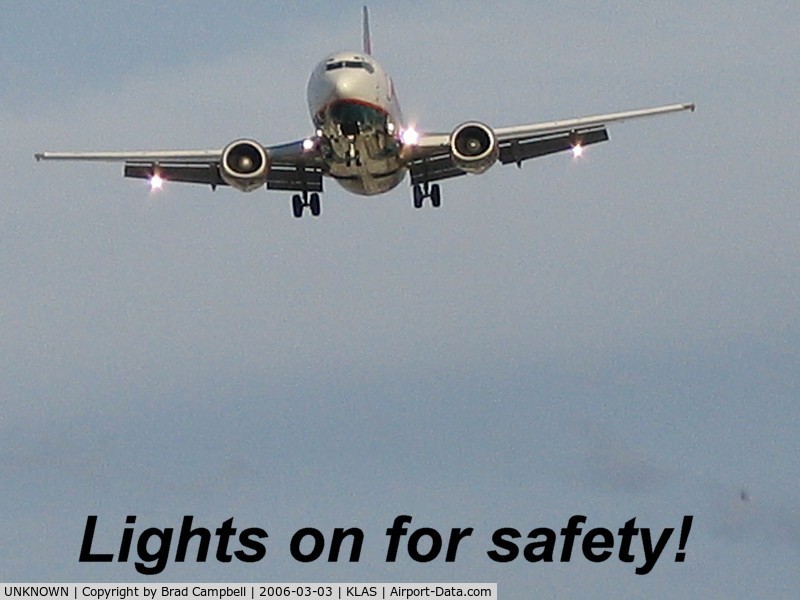 UNKNOWN, Boeing 737 C/N Unknown, Lights on for safety