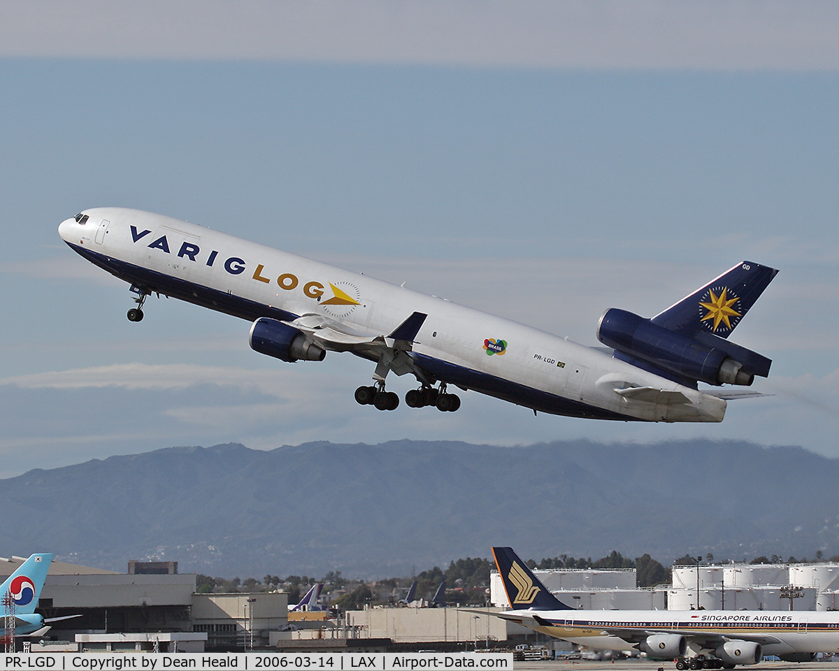 PR-LGD, 1990 McDonnell Douglas MD-11F C/N 48408, Varig FLT VRG8997 - MD-11 departing LAX RWY 25L enroute to Eduardo Gomes Int'l [SBEG].