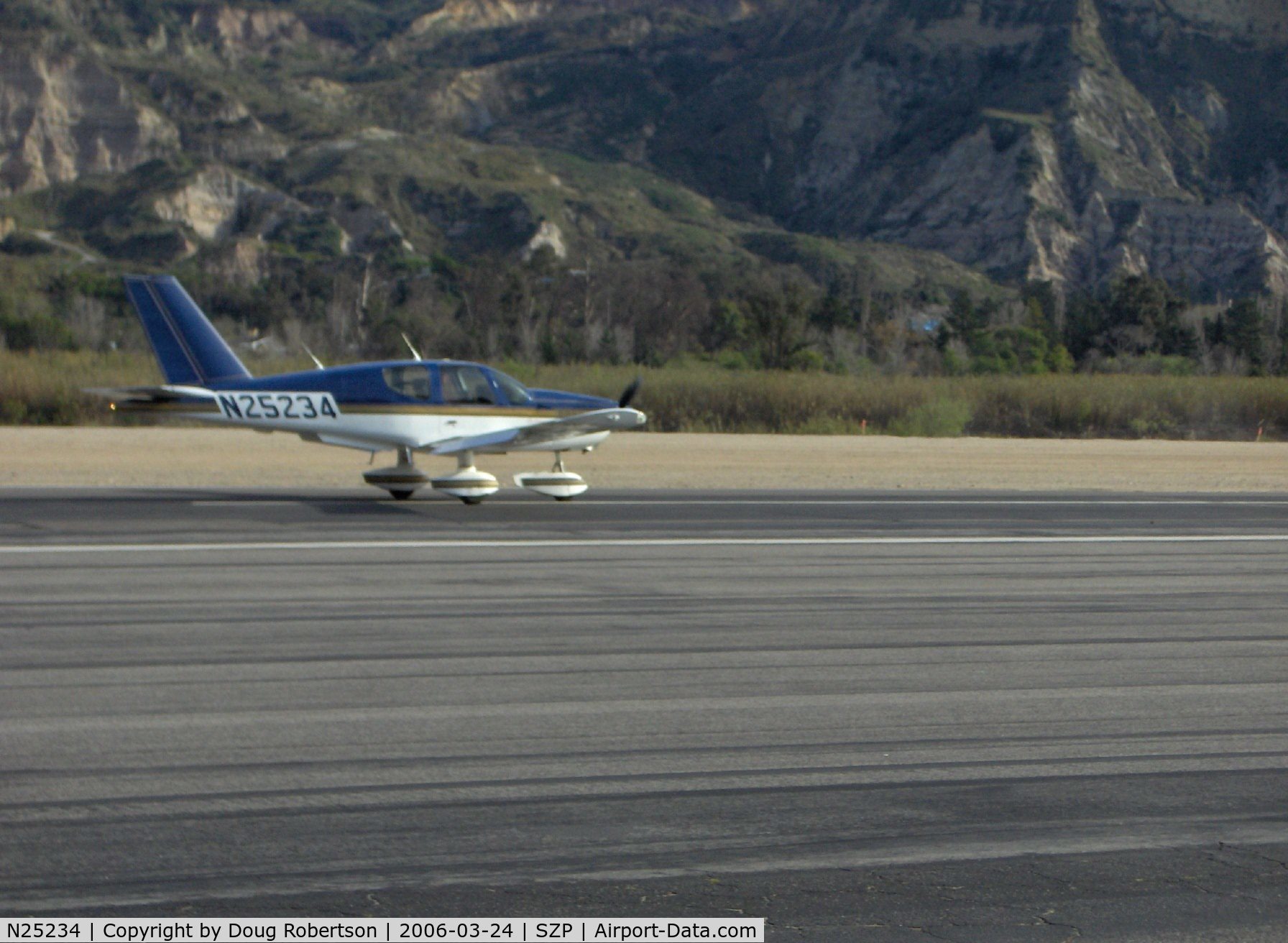 N25234, Socata TB-10 Tobago C/N 978, 1990 SOCATA TB 10 TOBAGO, Lycoming O&OV-360-A1AD 180 Hp, fixed gear, constant-speed prop, near touchdown Runway 22