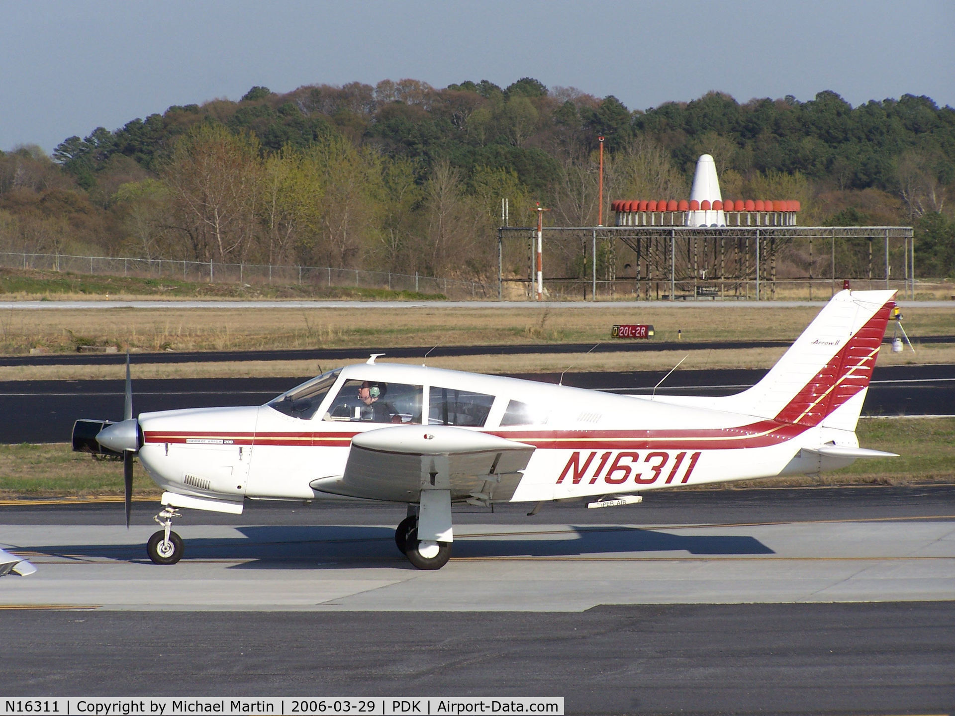N16311, 1973 Piper PA-28R-200 C/N 28R-7335124, Taxing back from flight