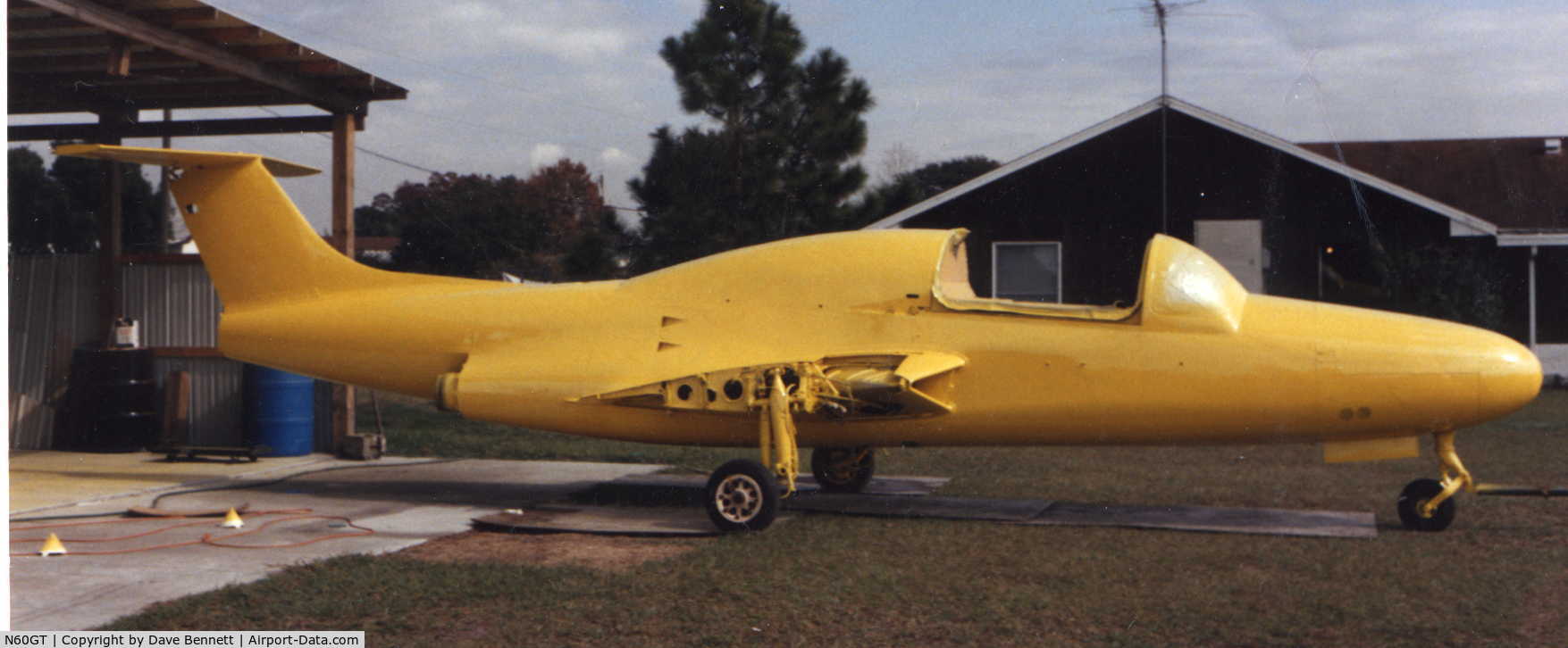 N60GT, 1958 Morane-Saulnier MS.760 Paris C/N 008, Painted Ferrari Yellow for airshow