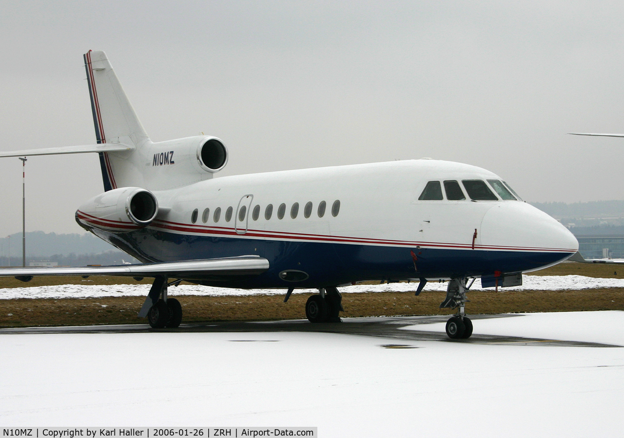 N10MZ, 1987 Dassault Falcon 900 C/N 32, see it for special gasts on WEF 2006