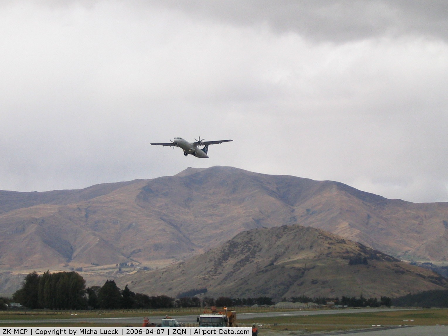 ZK-MCP, 2000 ATR 72-212A C/N 630, ATR 72-500 of Mount Cook Airlines (Air New Zealand Link) climbing out of Queenstown