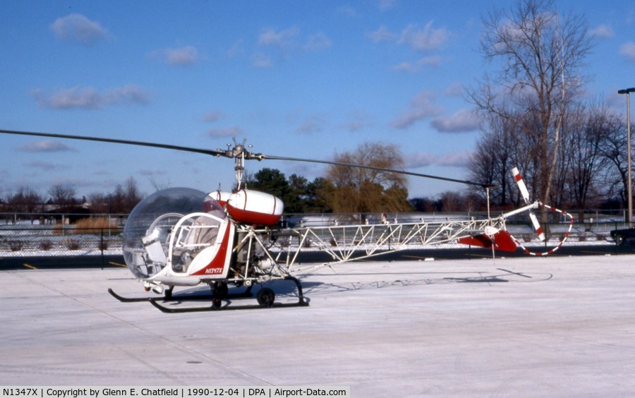 N1347X, 1966 Bell 47G-5 C/N 7829, Sitting on the ramp
