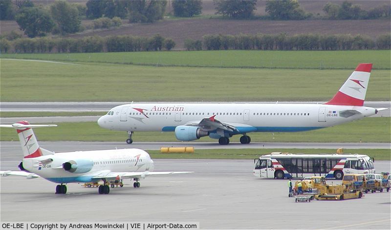 OE-LBE, 1998 Airbus A321-211 C/N 935, Austrian Airlines A321 Taxiing