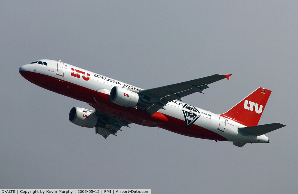 D-ALTB, 2000 Airbus A320-214 C/N 1385, LTU logo jet leaving Palma, Mallorca