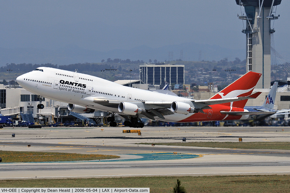 VH-OEE, 2002 Boeing 747-438/ER C/N 32909, Qantas VH-OEE (FLT QFA8) departing RWY 25R enroute to Sydney  Int'l (YSSY).