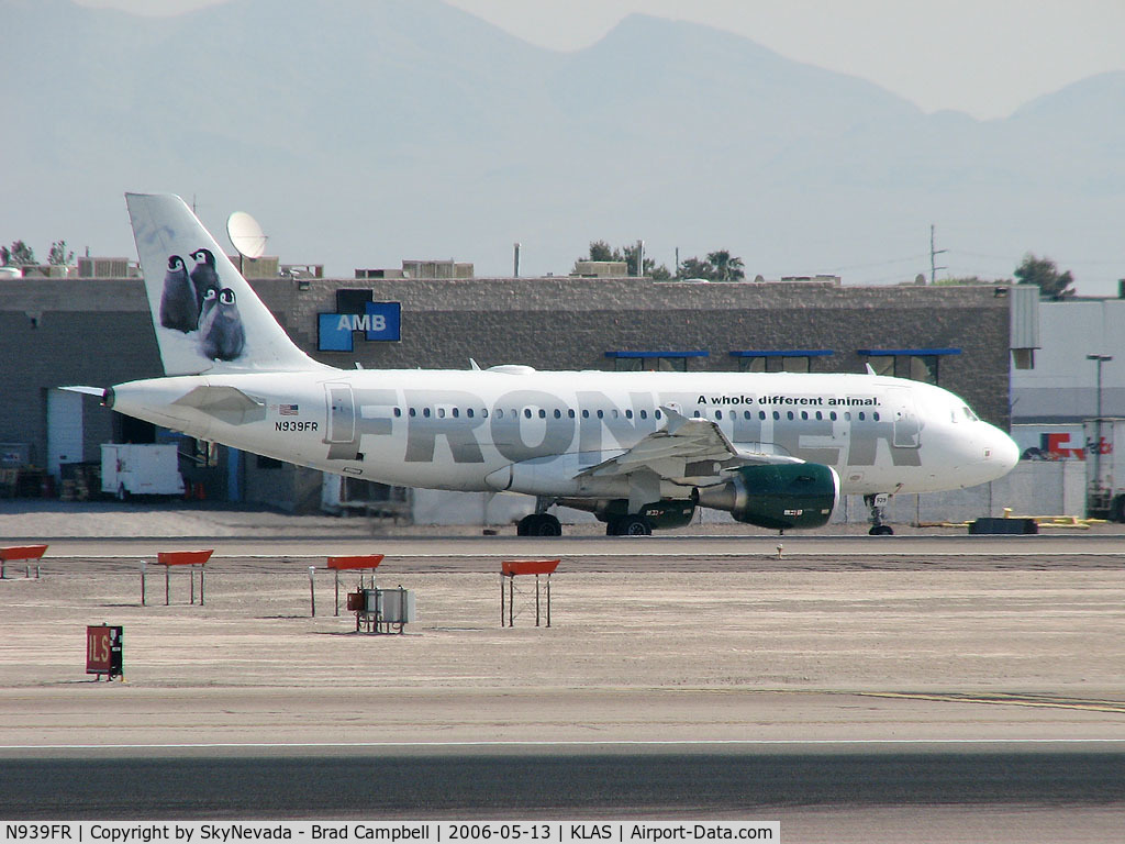 N939FR, 2005 Airbus A319-111 C/N 2448, Frontier Airlines - 'Penguins' / 2005 Airbus A319-111