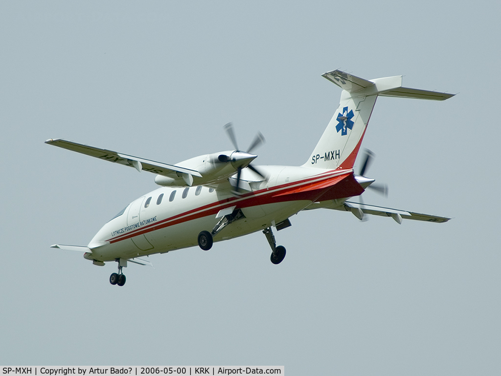 SP-MXH, Piaggio P-180AM Avanti C/N 1079,  Poland Sanitary Aviation - Piaggio P-180 Avanti