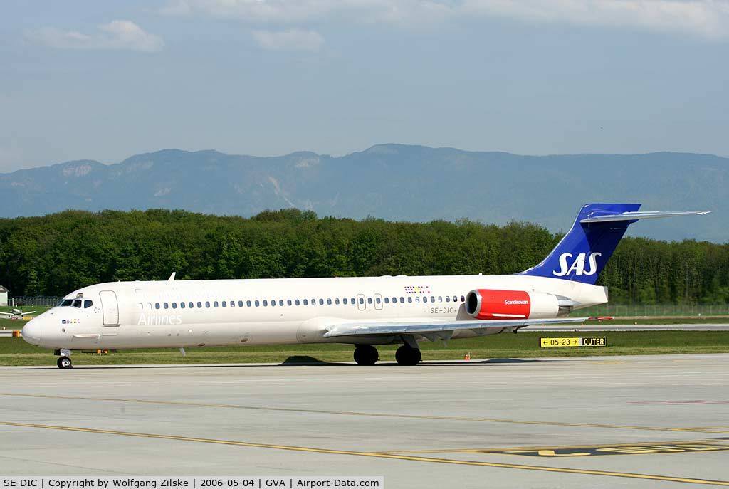 SE-DIC, McDonnell Douglas MD-87 (DC-9-87) C/N 49607, visitor
