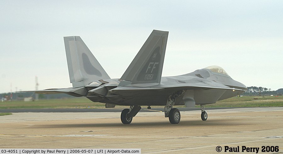 03-4051, 2003 Lockheed Martin F-22A Raptor C/N 4051, One of the handful of Raptors demo'd that day, taxiing back in