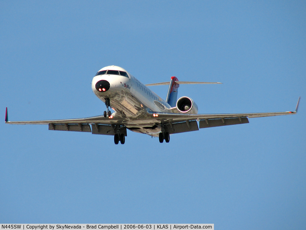N445SW, 2002 Bombardier CRJ-200LR (CL-600-2B19) C/N 7651, Delta Connection - SkyWest Airlines / 2002 Bombardier Inc CL-600-2B19