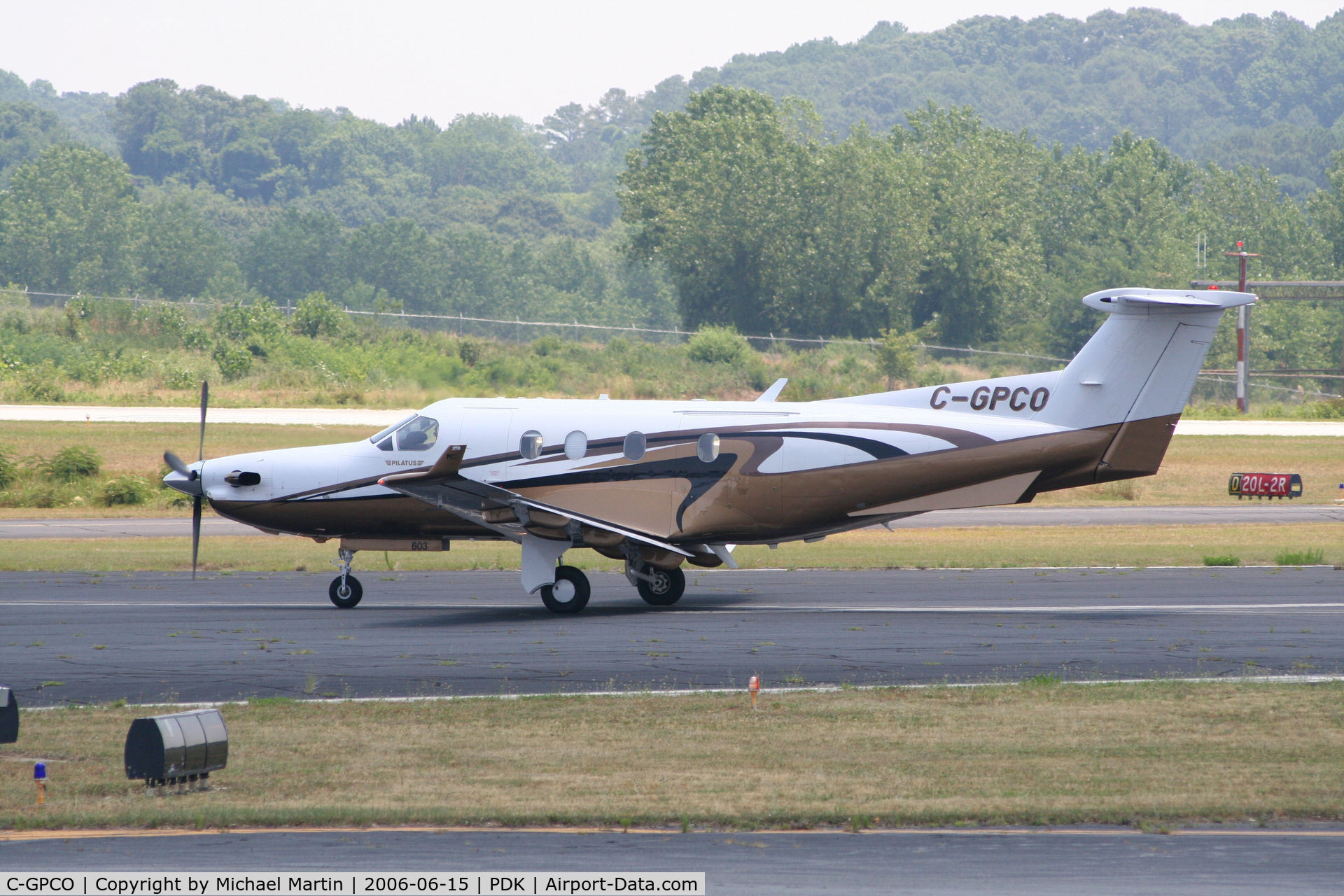 C-GPCO, 2004 Pilatus PC-12/45 C/N 603, Landing 2L