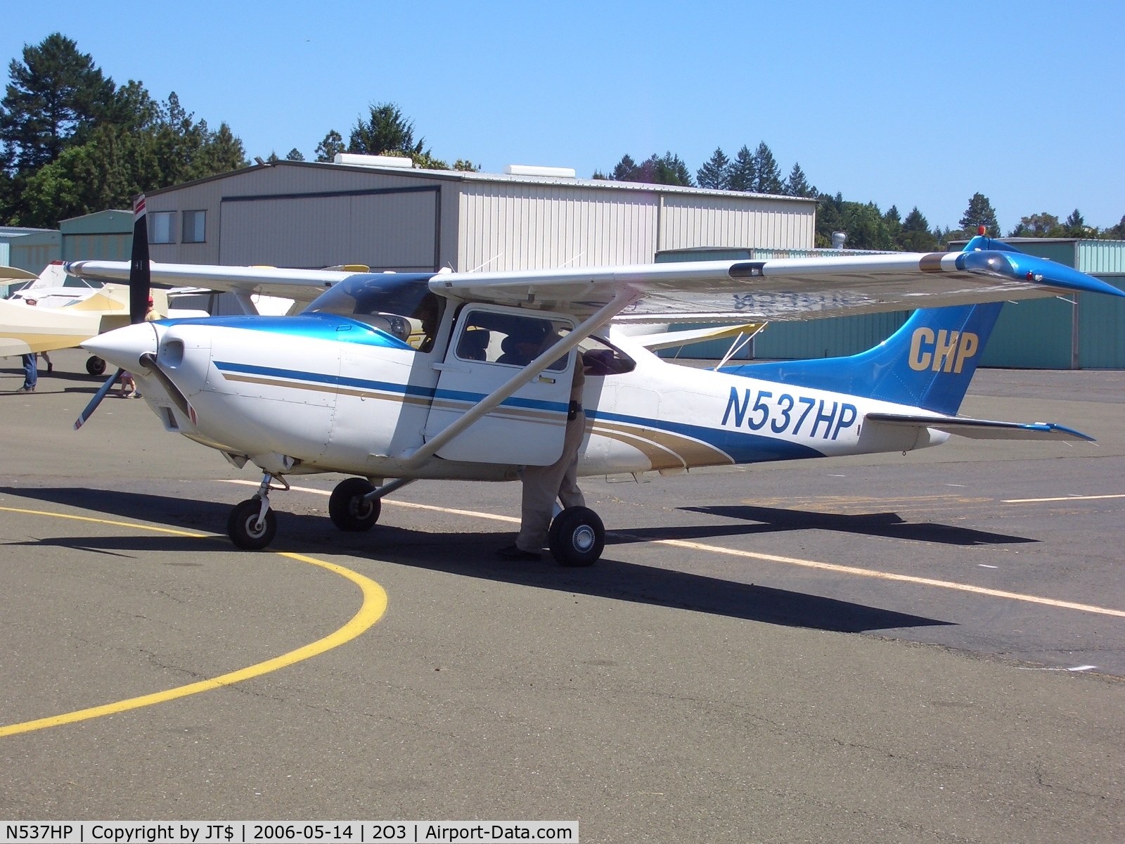 N537HP, Cessna 182S Skylane C/N 18280031, 537HP at Angwin Air Expo 2006
