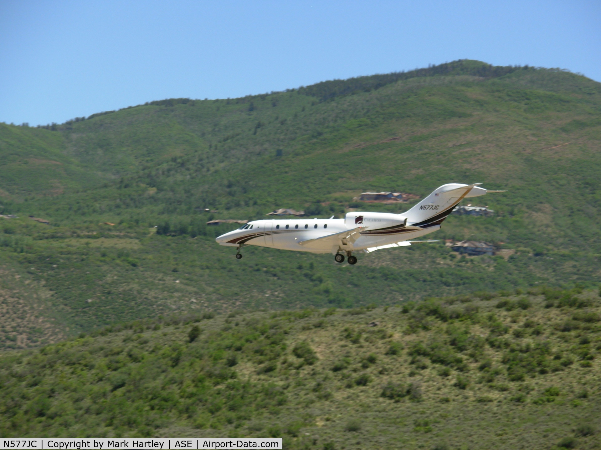 N577JC, 2000 Cessna 750 Citation X Citation X C/N 750-0122, Landing in Aspen