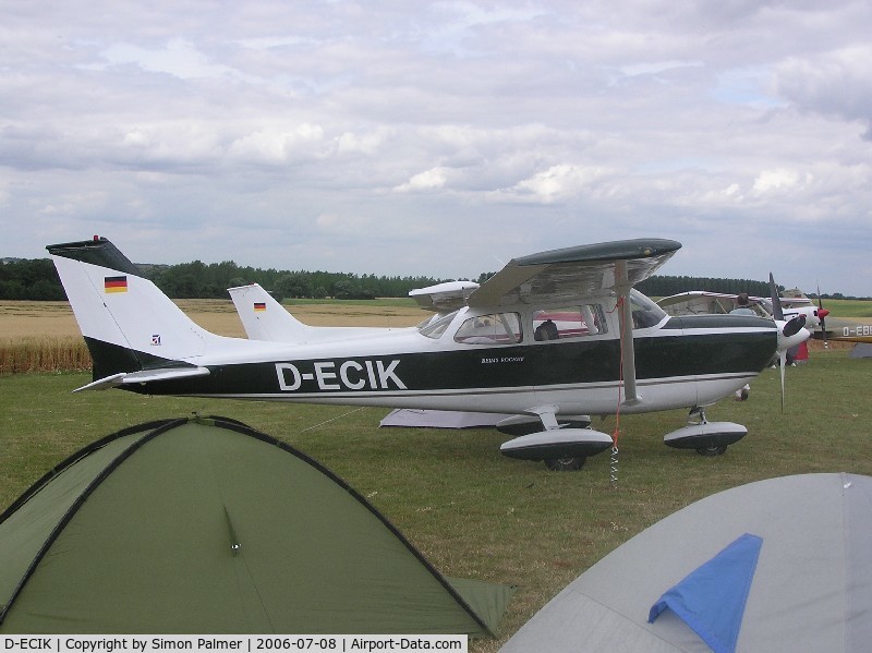 D-ECIK, Reims FR172H Reims Rocket C/N 0240, Cessna at Fowlmere