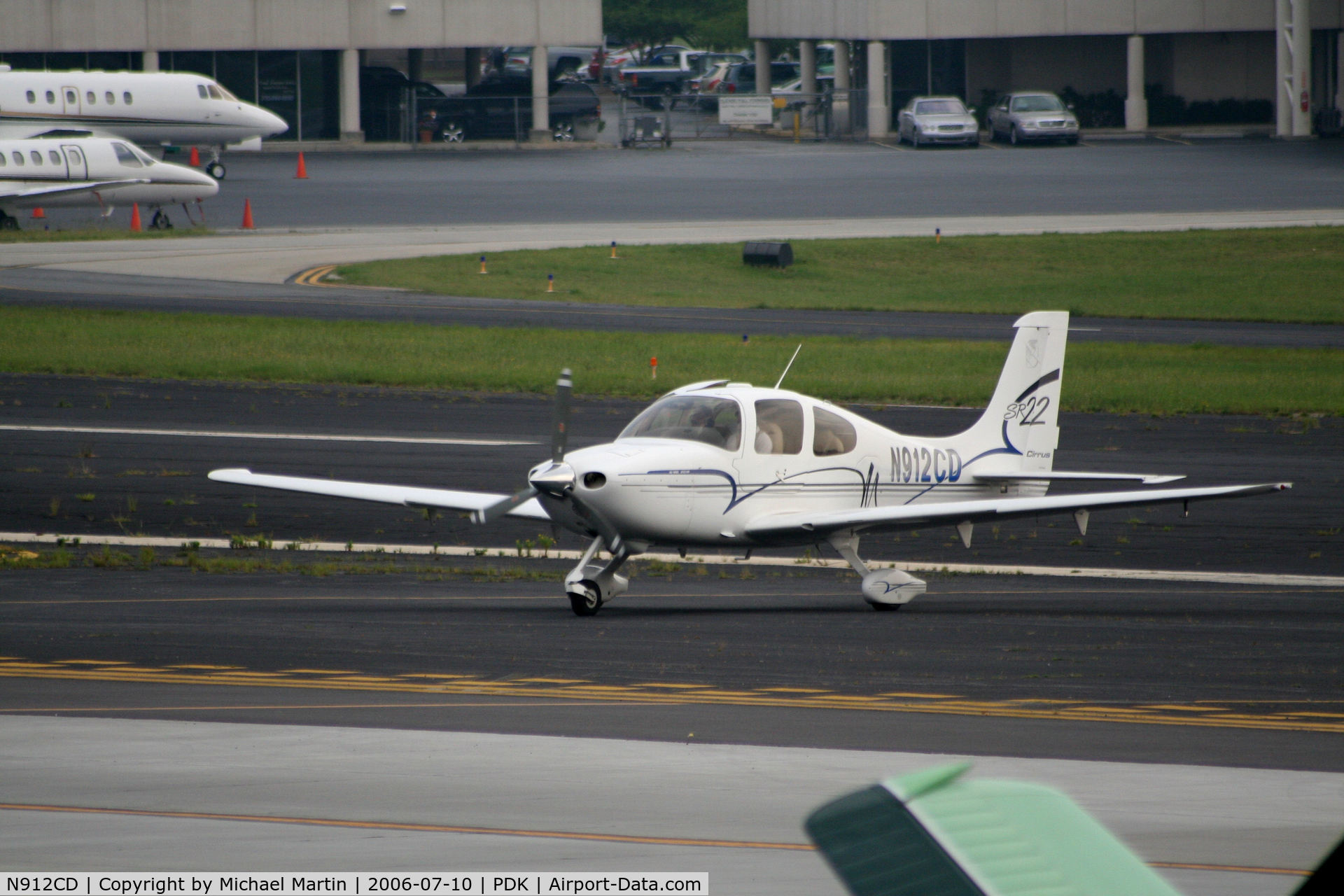 N912CD, 2002 Cirrus SR22 C/N 0250, Taxing back from flight