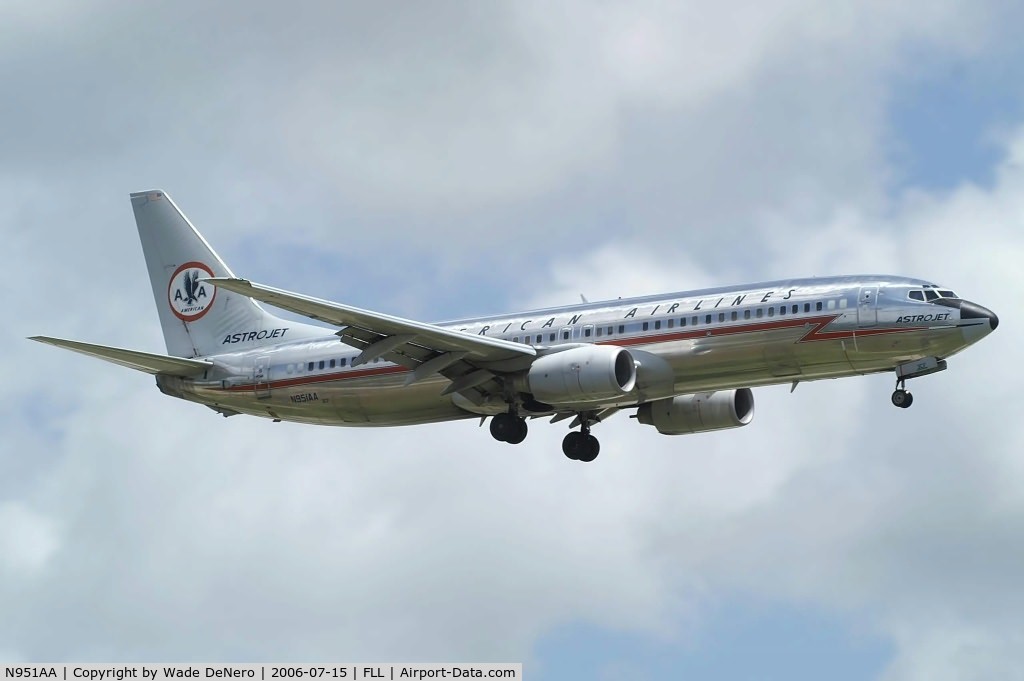 N951AA, 2000 Boeing 737-823 C/N 29538, American 