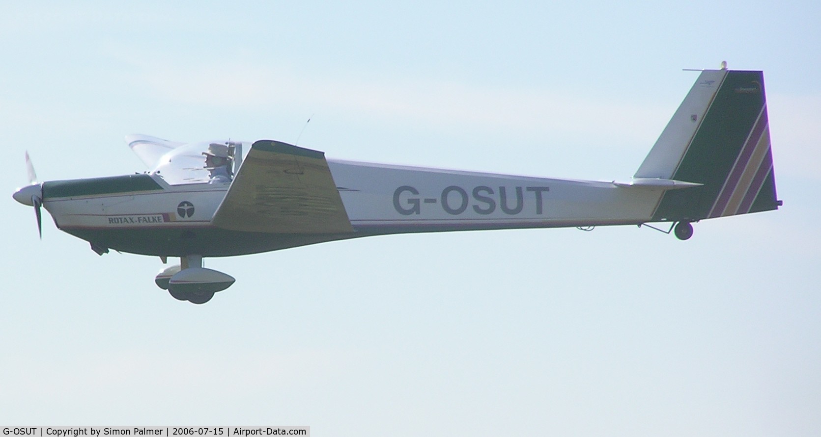 G-OSUT, 1995 Scheibe SF-25C Falke C/N 44588, Scheibe SF25C Rotax-Falke landing at Sutton Bank