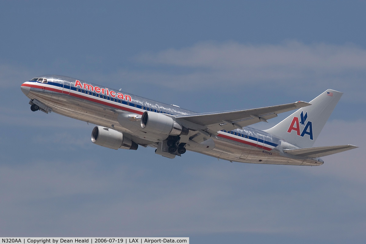 N320AA, 1985 Boeing 767-223 C/N 22321, American Airlines N320AA (FLT AAL32) climbing out from RWY 25R enroute to John F Kennedy Int'l (KJFK).