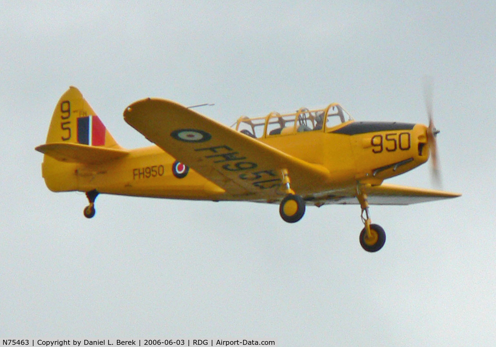 N75463, 1943 Fairchild M-62A-4 C/N T42-4299, She's a bright, yellow crowd pleaser every time!