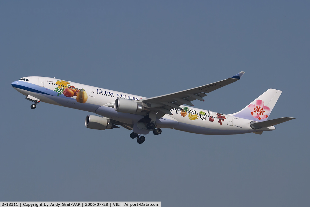 B-18311, 2006 Airbus A330-202 C/N 752, The second special livery of China Airlines on a visit in Vienna