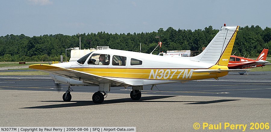 N3077M, 1977 Piper PA-28-161 Cherokee Warrior II C/N 28-7816335, Taxiing off to the fuel pit before her cross-country