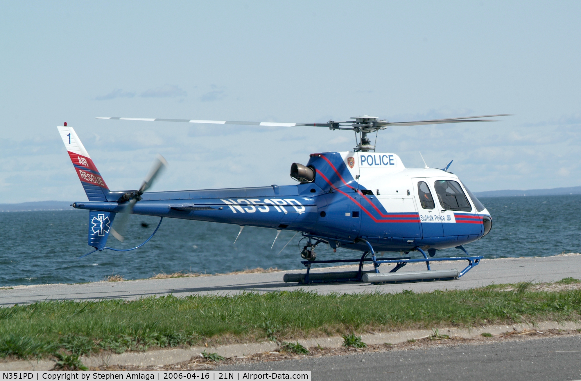 N351PD, 2000 Eurocopter AS-350B-2 Ecureuil C/N 3298, 351PD lands off-airport at Southold Town Beach for a Med-Evac...
