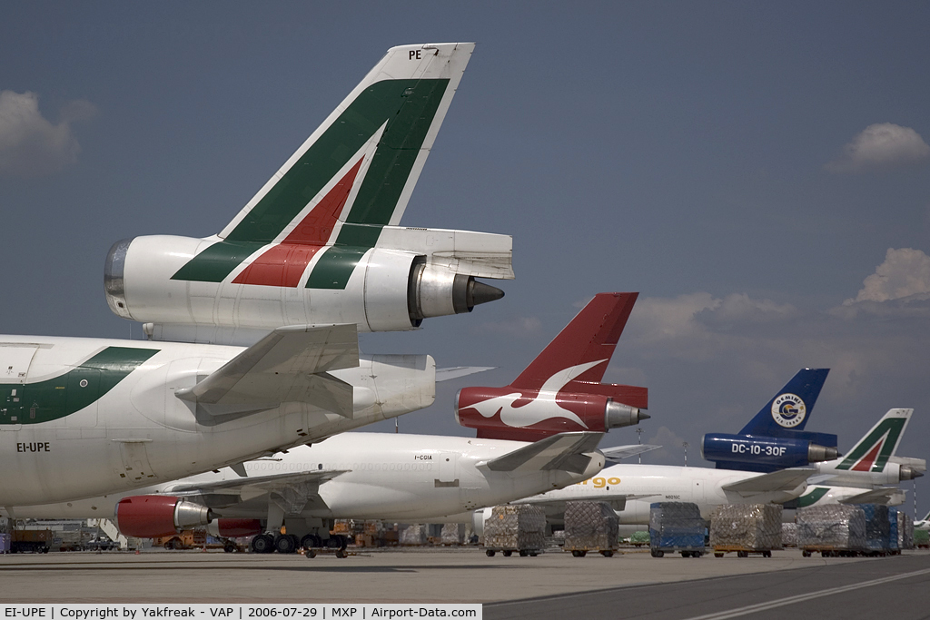 EI-UPE, 1991 McDonnell Douglas MD-11C (F)    . C/N 48427, a good place for DC10/MD11 fans