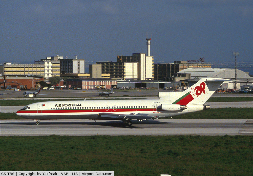 CS-TBS, 1974 Boeing 727-282 C/N 20973, TAP Air Portugal Boeing 727-200 landing at LIS