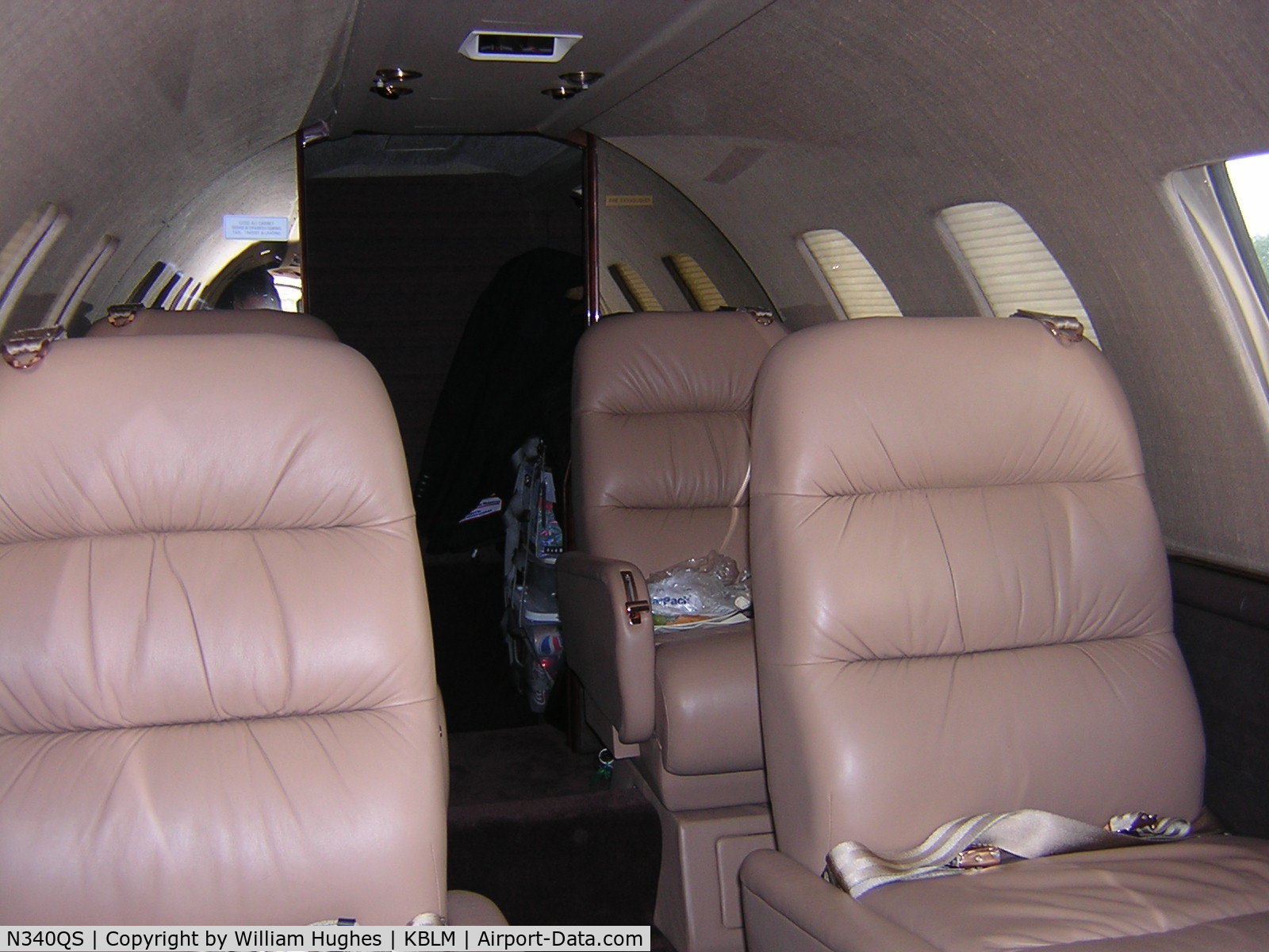 N340QS, 1999 Cessna 560 Citation Ultra C/N 560-0514, looking towards the back