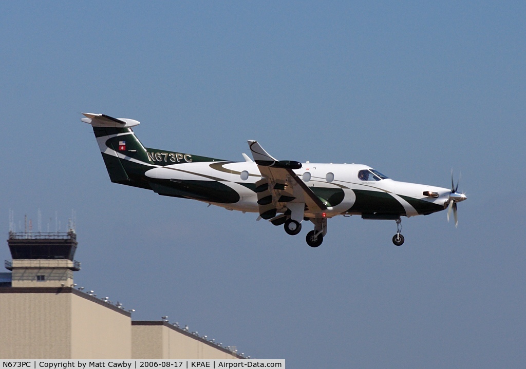 N673PC, 2005 Pilatus PC-12/45 C/N 673, Landing at Paine Field, Everett, WA